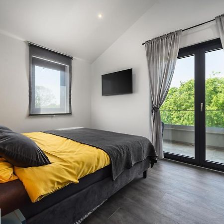Villa Nobu Mali Vareski Екстер'єр фото