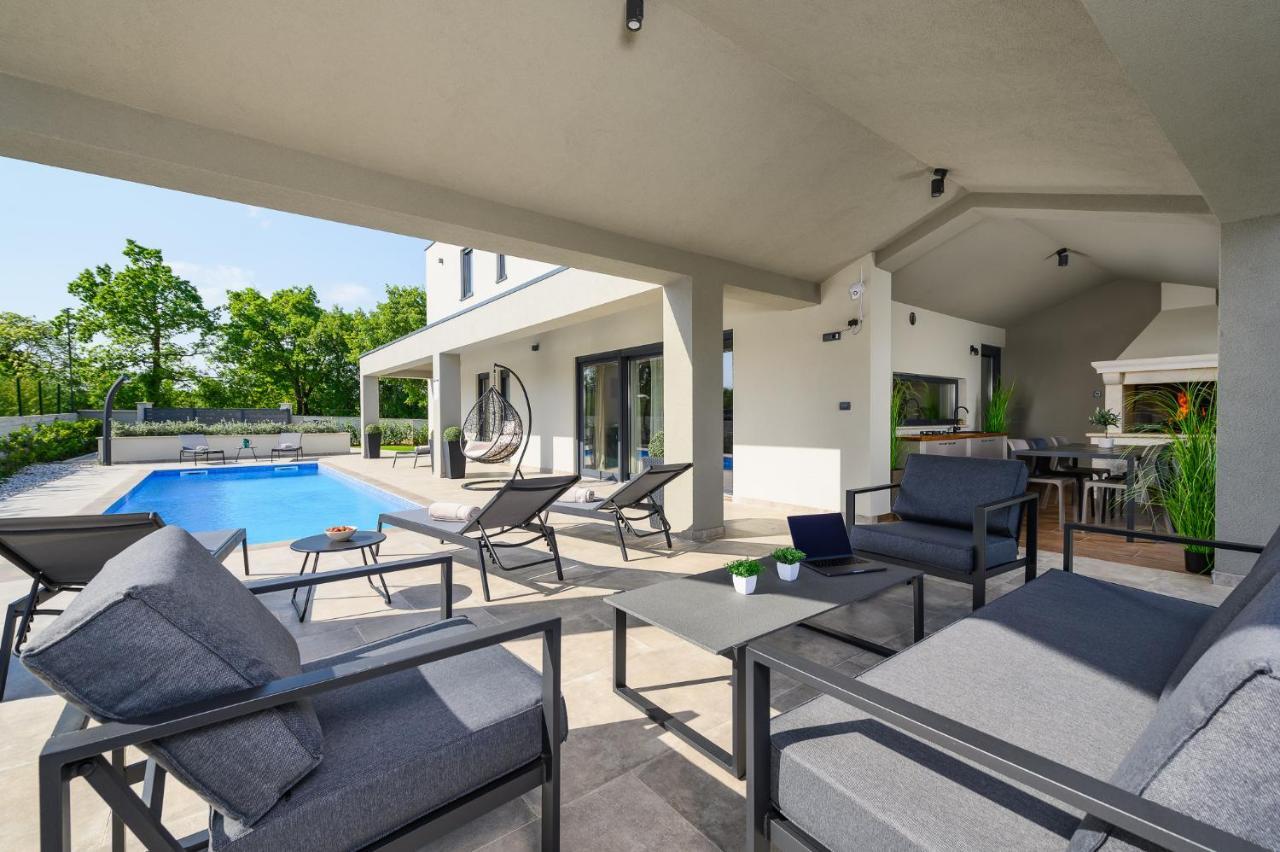 Villa Nobu Mali Vareski Екстер'єр фото