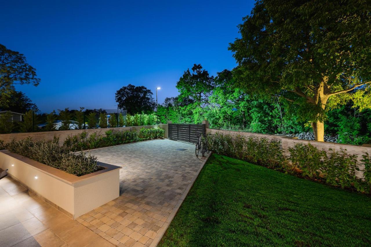 Villa Nobu Mali Vareski Екстер'єр фото